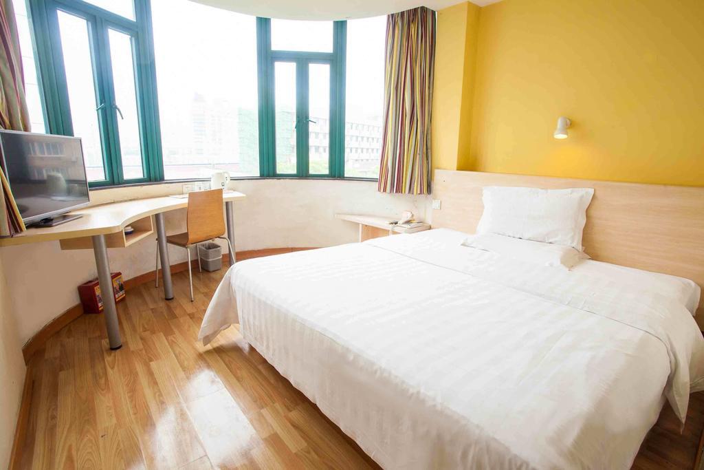 7Days Inn Wuhan Zongguan Szoba fotó